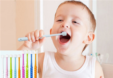 幼兒刷牙的重要性 刷牙的時(shí)間家長要把握好