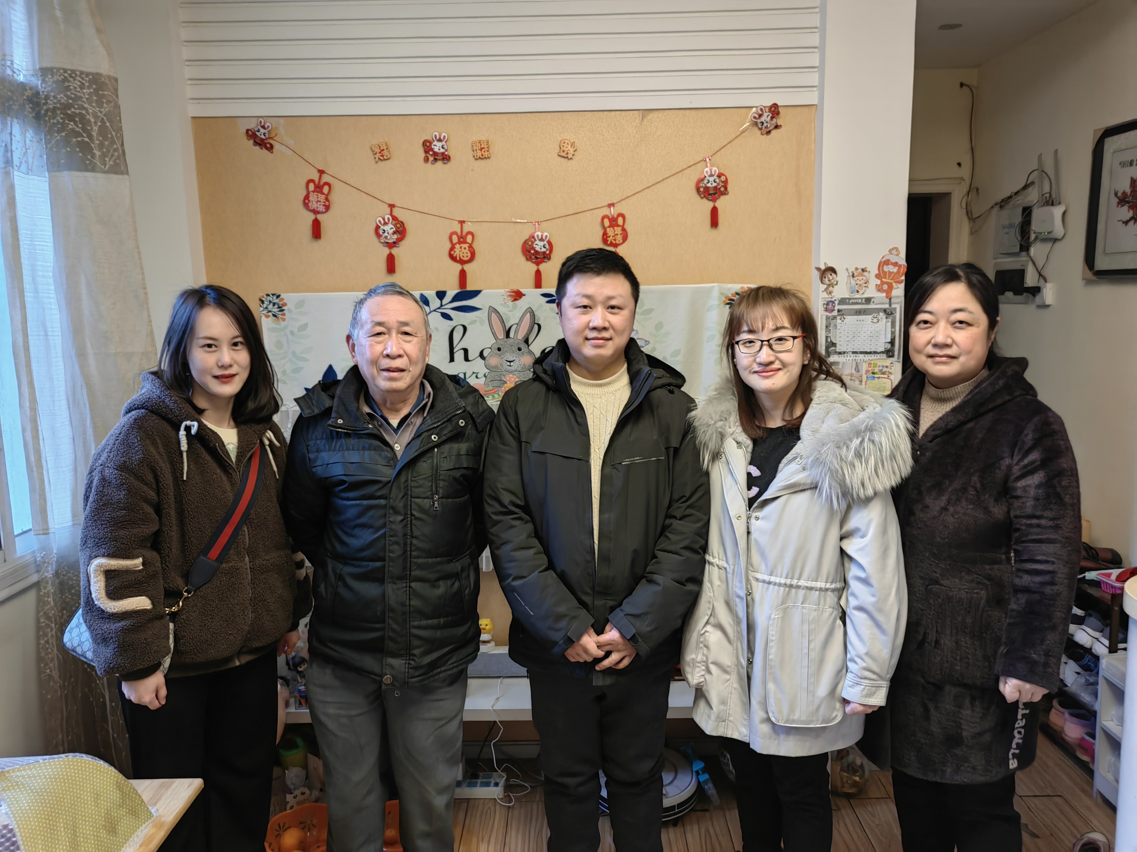 新春慰問(wèn)送關(guān)懷，歲寒情深暖人心